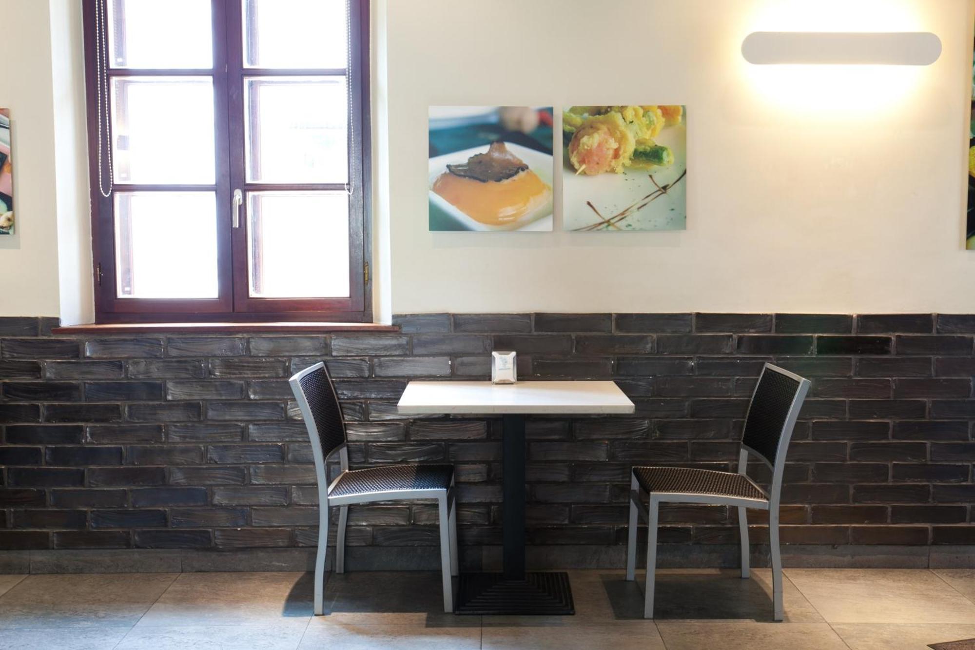 La Casa Del Patron Otel Murguía Restoran fotoğraf